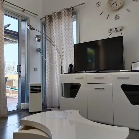 Luxury Sea Views Heated Pool Private Jacuzzi Wifi Bbq Parking Tennis Court *