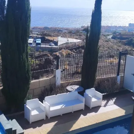 Luxury Sea Views Heated Pool Private Jacuzzi Wifi Bbq Parking Tennis Court